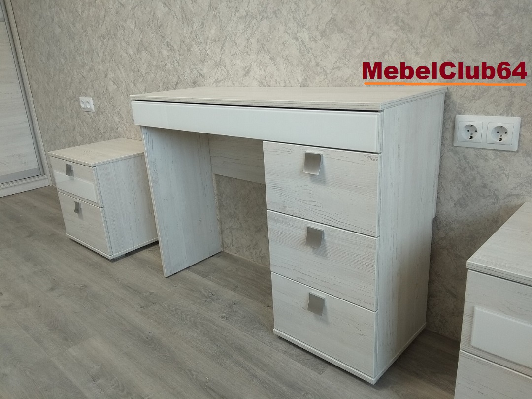 картинка Стол (Заказ № 77 от 06.07.19) от сети мебельных салонов MebelClub